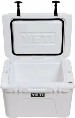 Yeti Tundra 35 Hard Cooler 7 Yeti Tundra 35 Hard Cooler