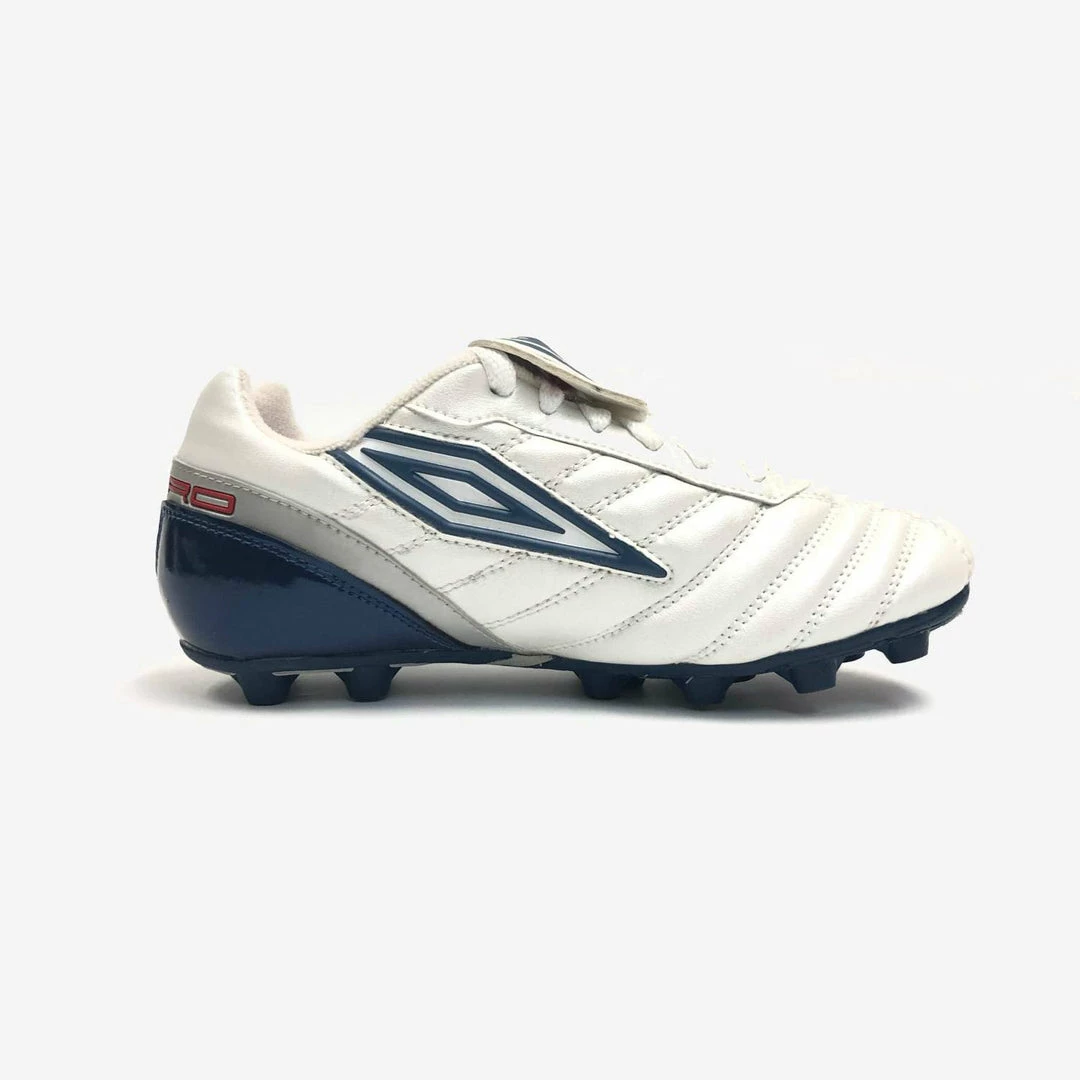 Umbro Junior ES Diamondback VT Soccer Shoe 3 Umbro Junior ES Diamondback VT Soccer Shoe